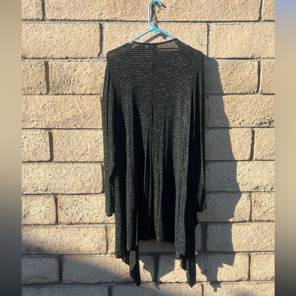 Black pinstriped Knox rose sweater - Picture 2 of 3